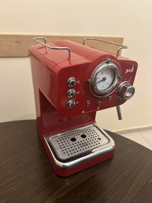 Кафе машина Arielli