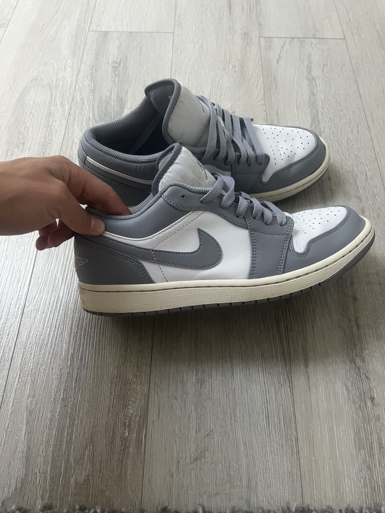 Jordan 1 Low Vintage Grey