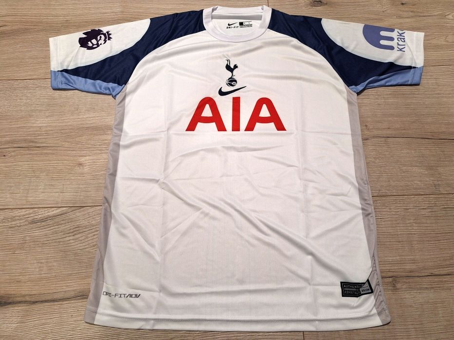 Футболна фланелка на Тотнъм Хотспър сезон 25/26!