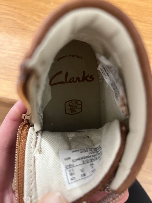 Ботуши Clarks естествена кожа