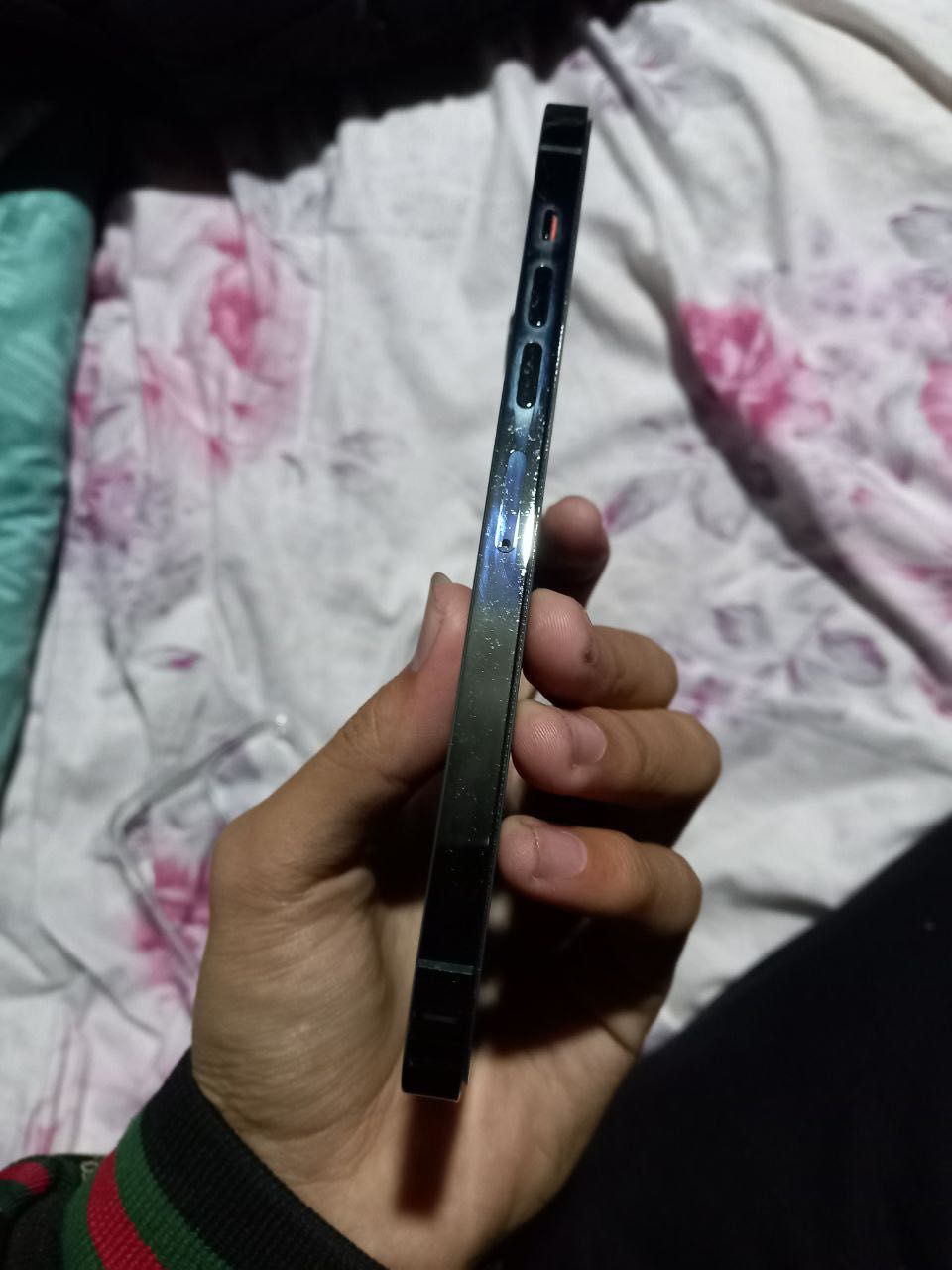 Sotiladi iPhone 13 pro max