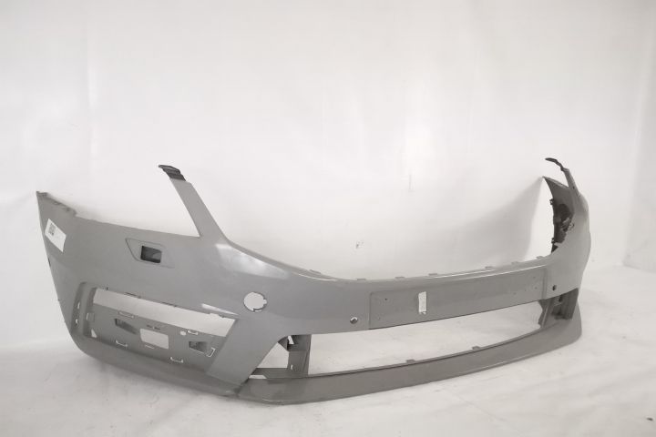 Предна Броня Оригинална С Датчици И Мивка В Добро Състояние VRS RS Шко