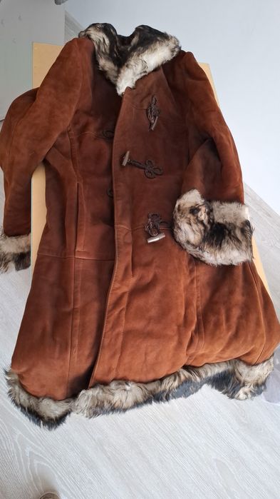 Продам продам  дублёнку