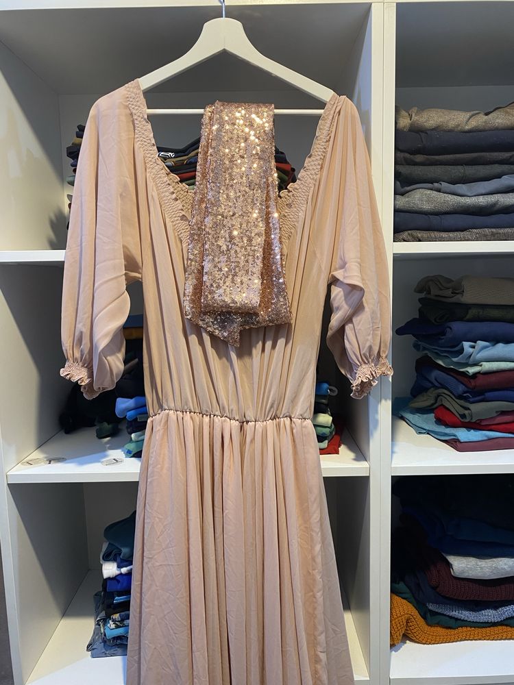 Rochie lunga roz pudrat