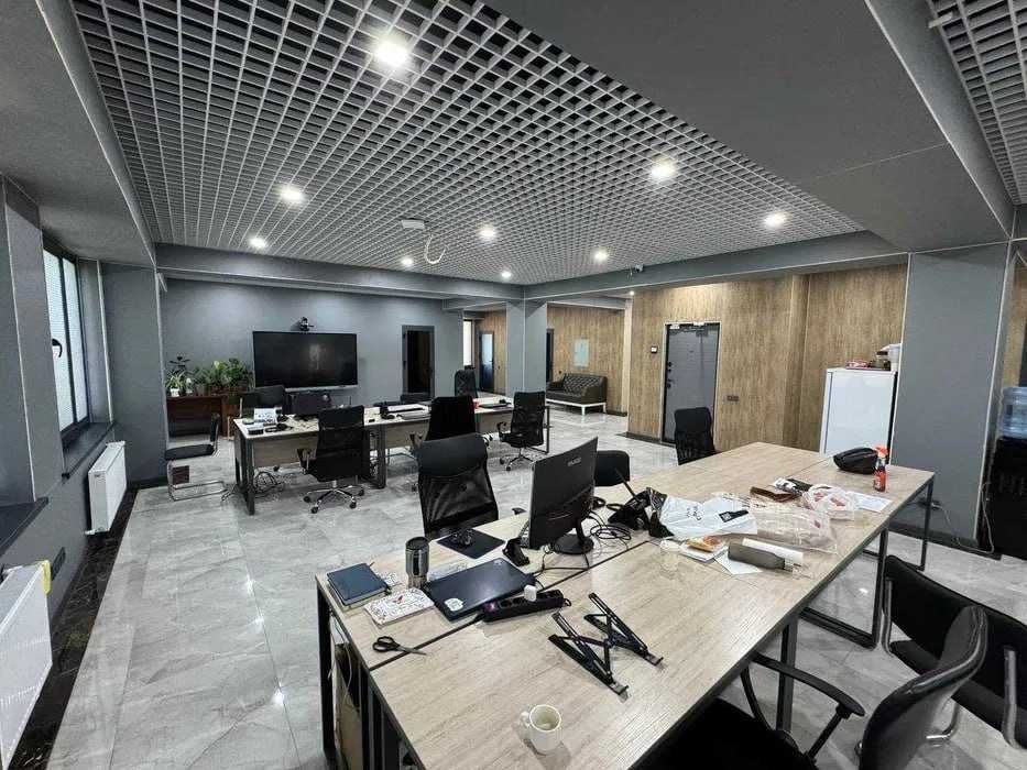 Аренда офис в бизнес центре  2000 м2