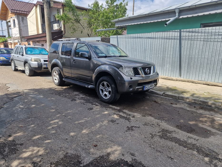 Vând Nissan Pathfinder r51