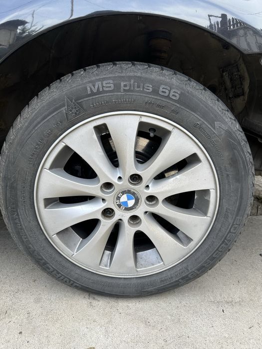 Jante cu anvelope de iarna BMW R16