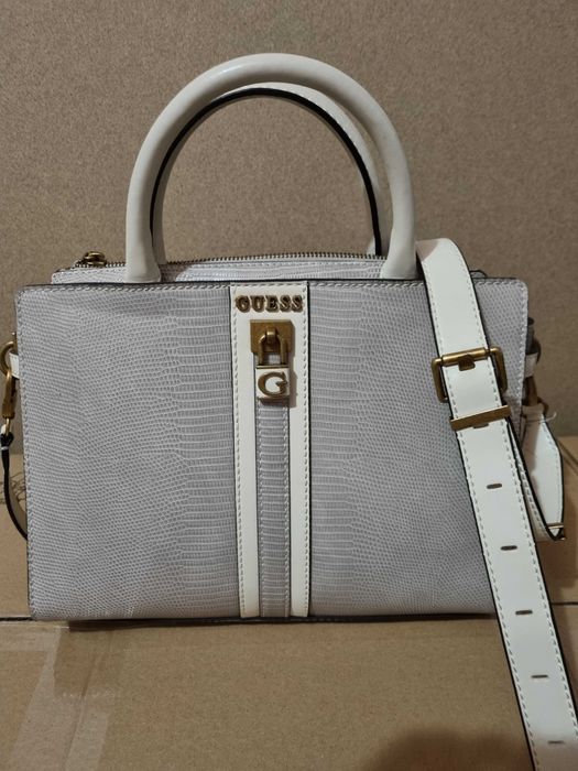 De vânzare geanta guess