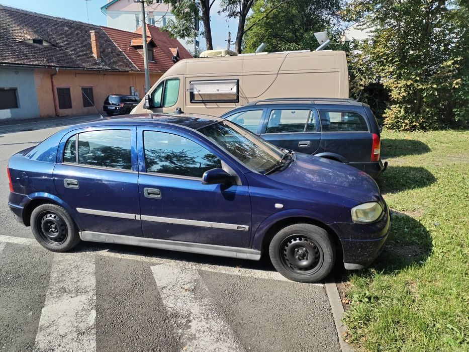 Opel Astra G anul 2000