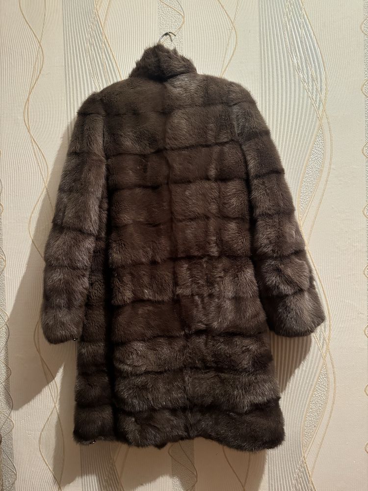 Продам шубу норковую