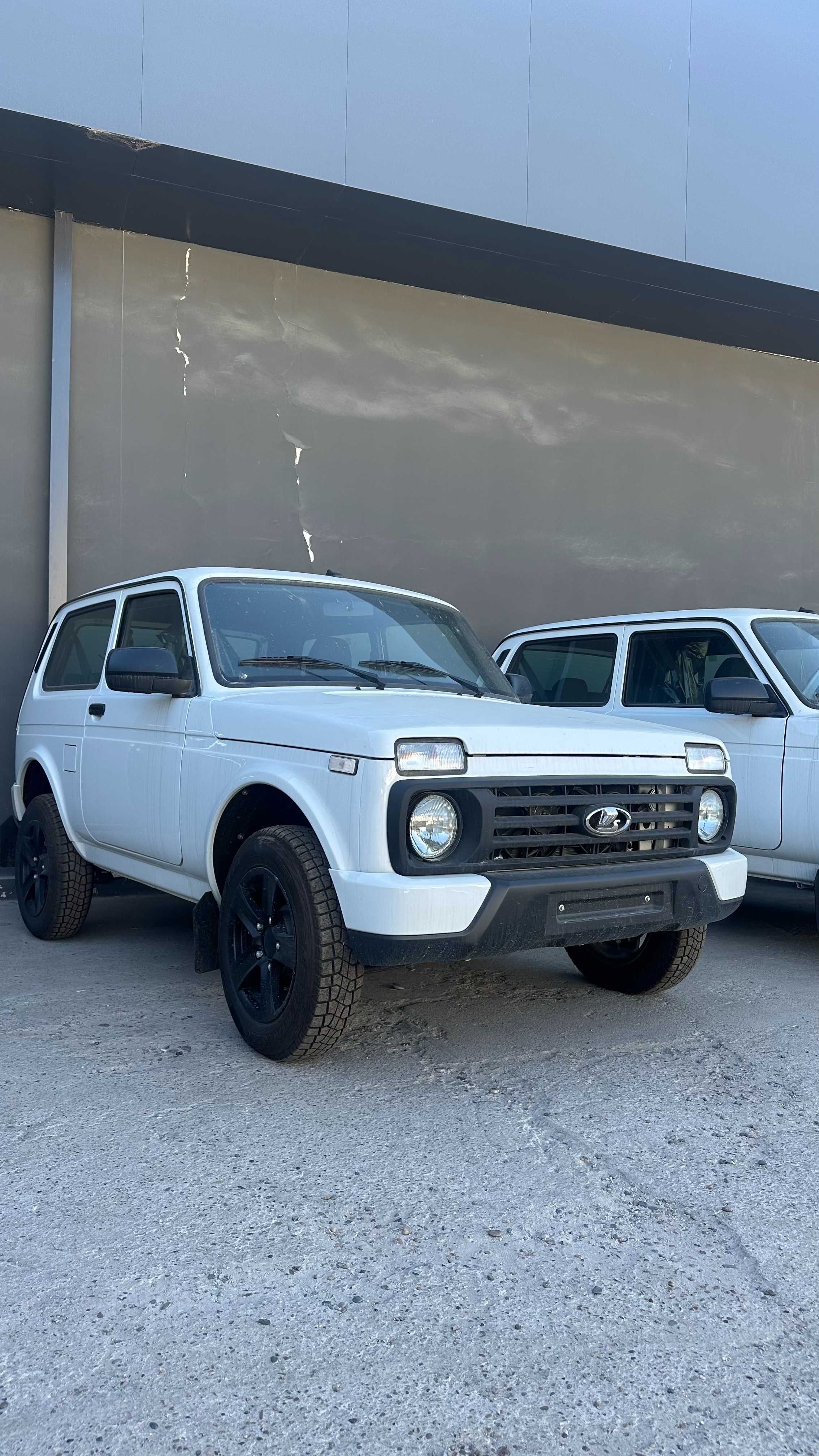 LADA Niva Legend