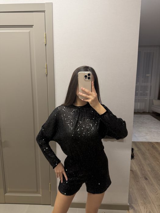 Комбез с паетками, S размер