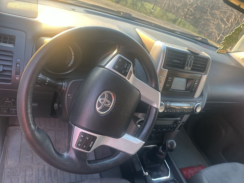 Toyota land cruiser j150 autoutilitara