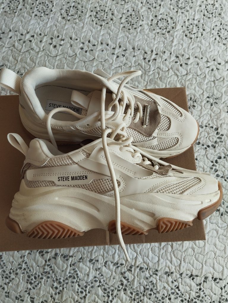 Steve Madden сникърси най-актуалният модел