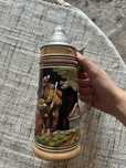 Halbă germană vintage, ceramică pictată cu capac metalic