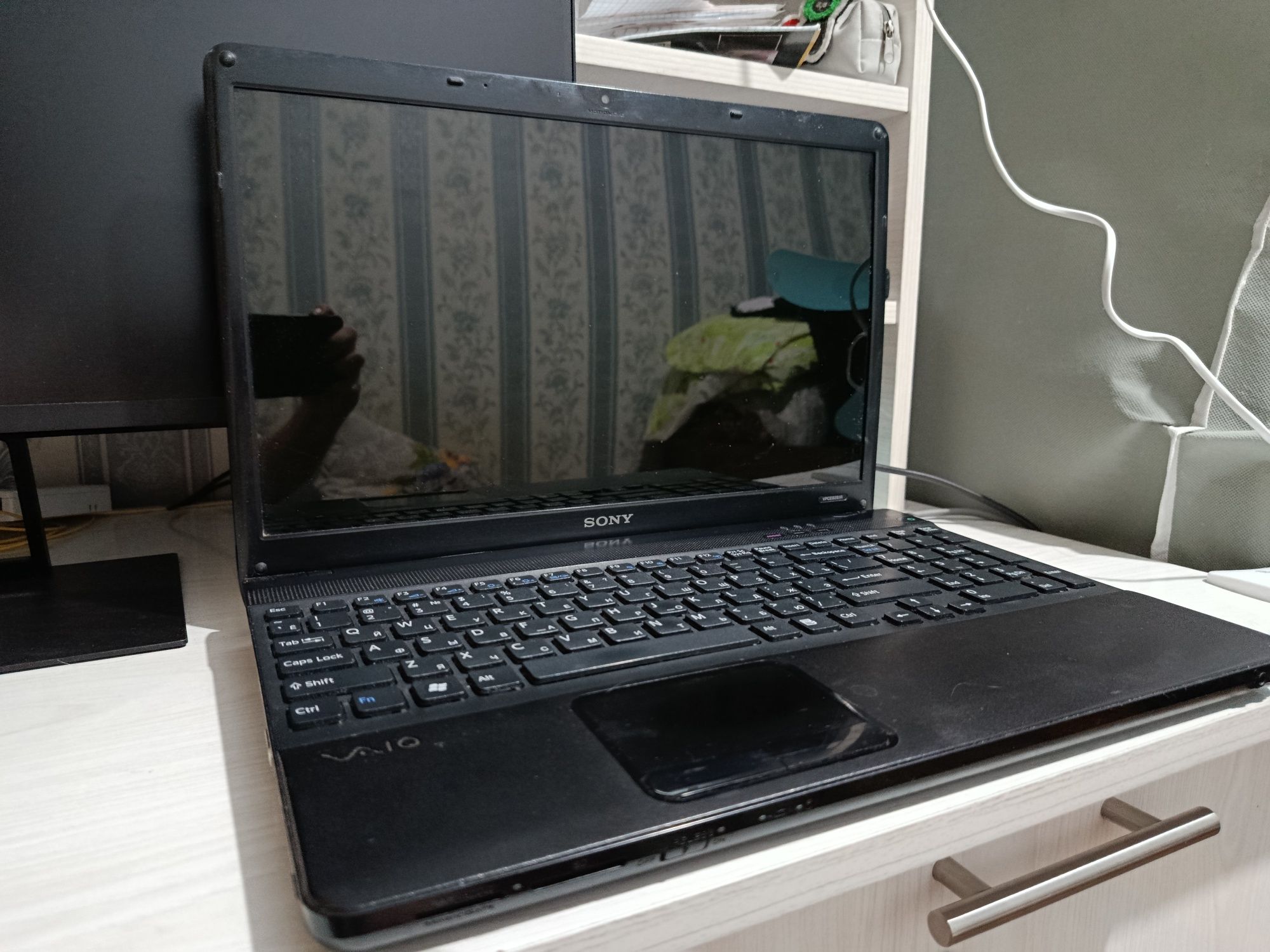 Продаётся ноутбук Sony VAIO VPC-E25J R