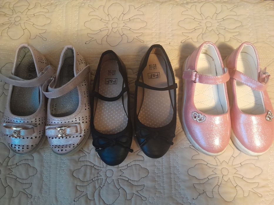 Rochite de fetite și incaltaminte