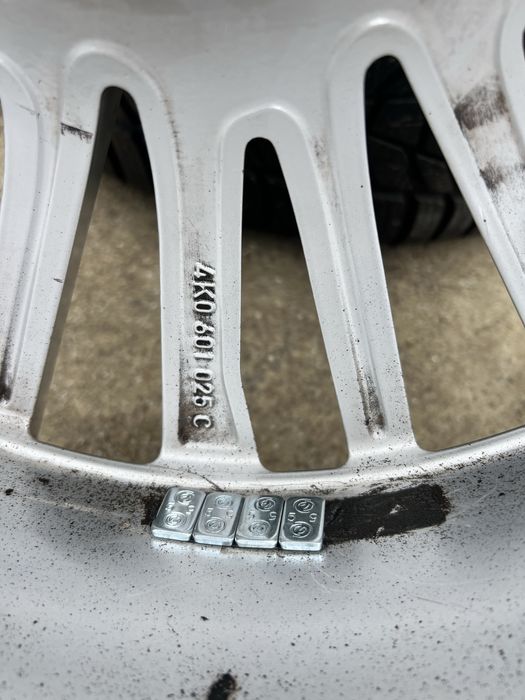 Джанти със зимни гуми 235/50/18 за Ауди