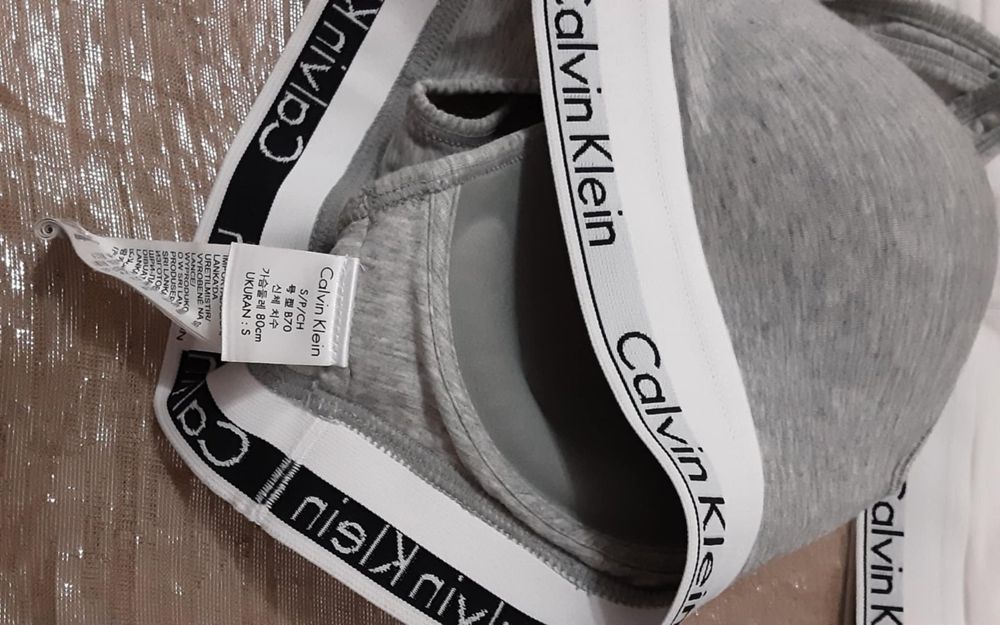 Calvin Klein лот 4 чифта оригинални бюстиета