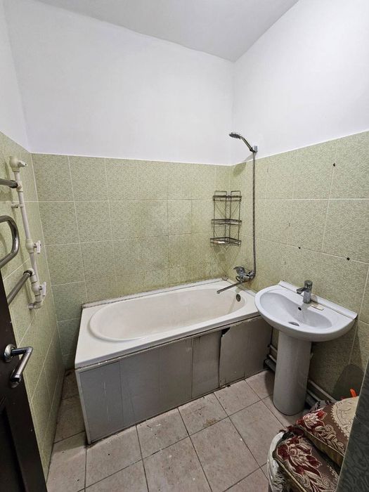 3 xonali Sergeli 7a yevroremont Novostroyka  4 metroga 400metr