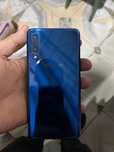 Samsung a7 2018 oynasi singan