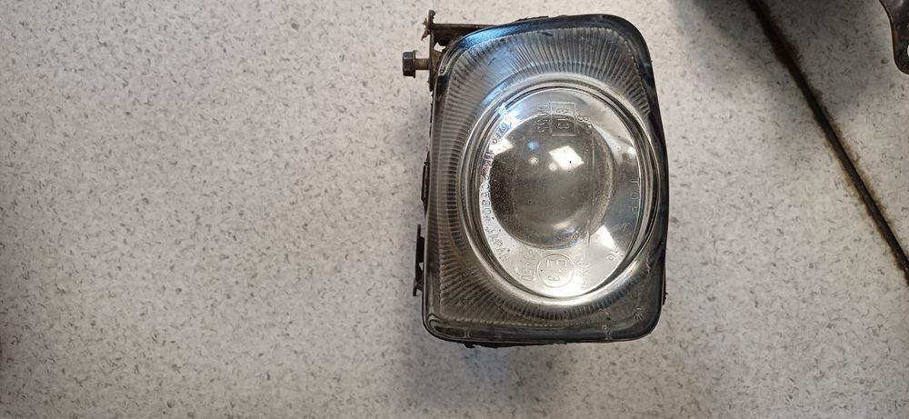 Туманка легаси Б4 (правая)