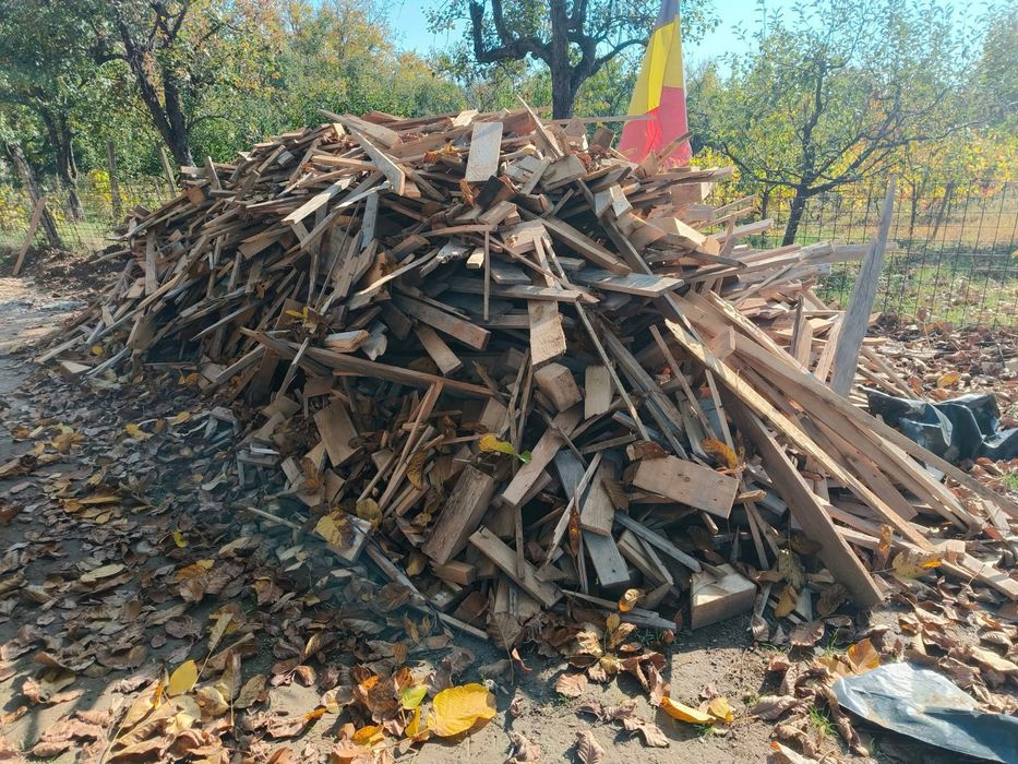 Vand scandura pentru foc