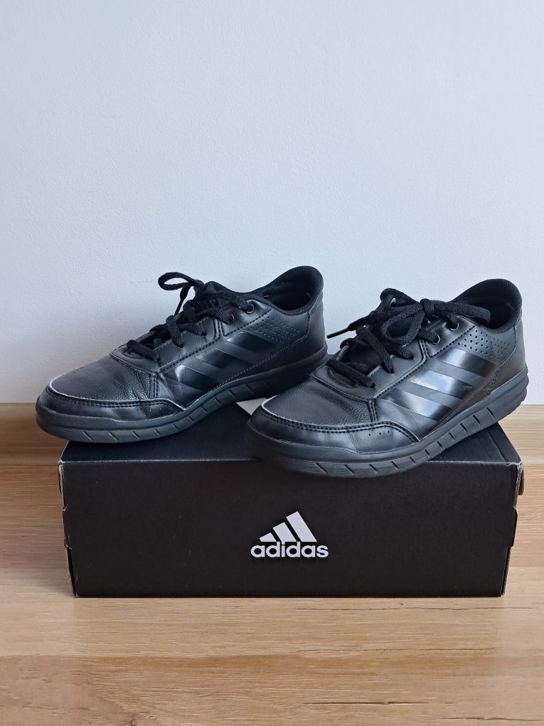 Черни кожени маратонки adidas