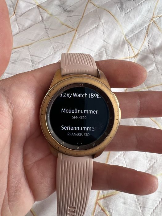 Samsung Galaxy watch Sm-r810 gold