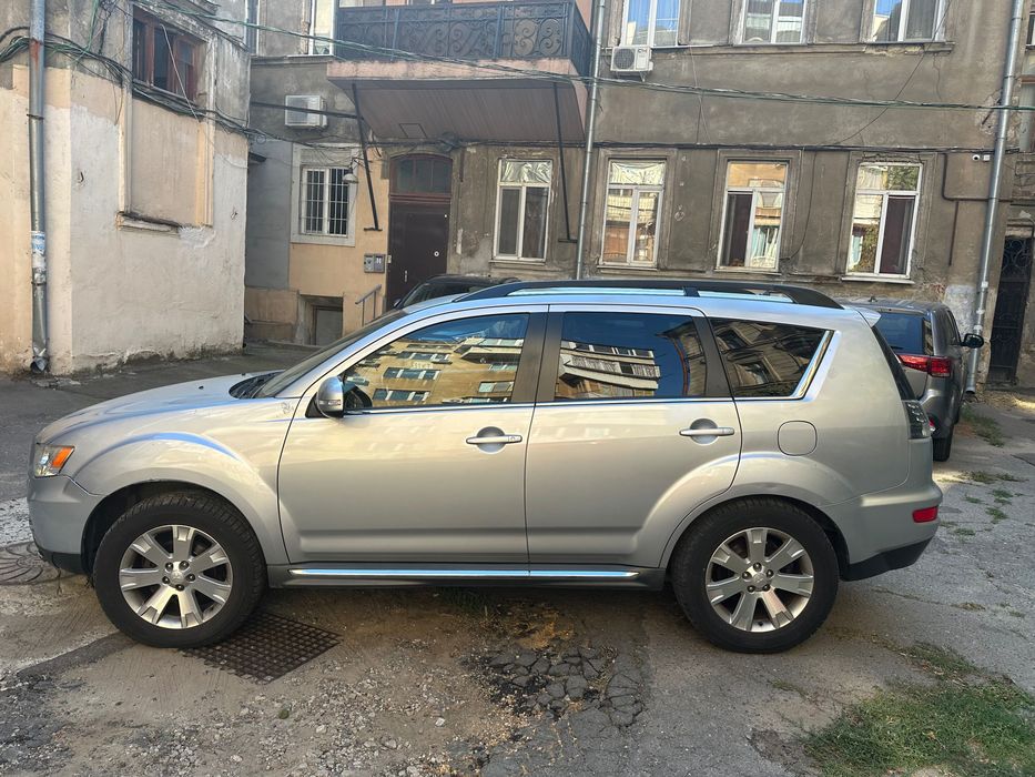 Mitsubishi outlander