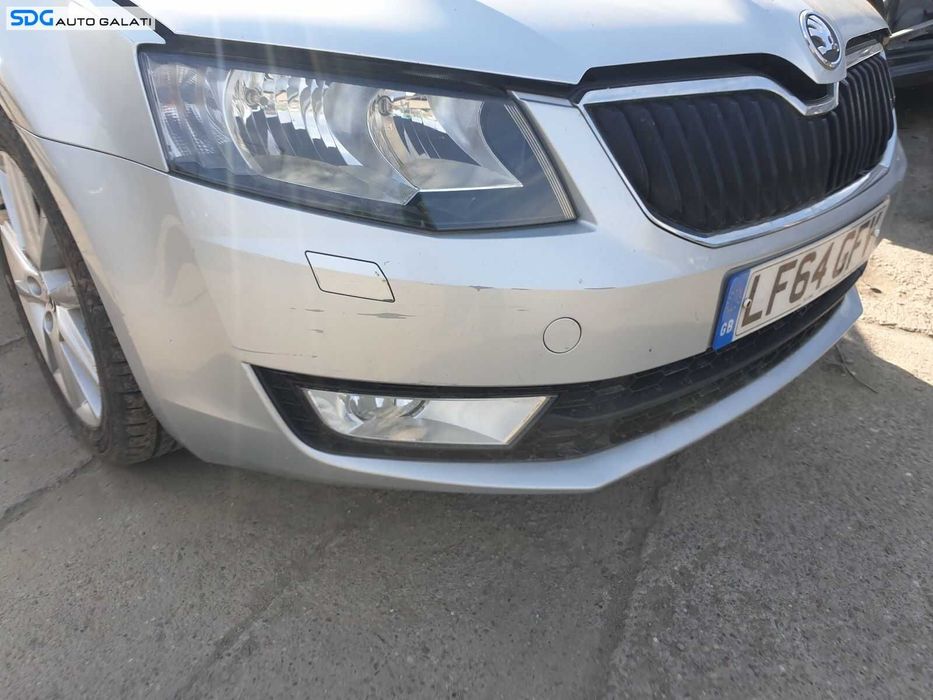 Bara Spoiler Fata Completa cu Spalatoare si Proiectoare Skoda Octavia 3 2013 - 2017 Culoare LA7W 8E8E [0268]