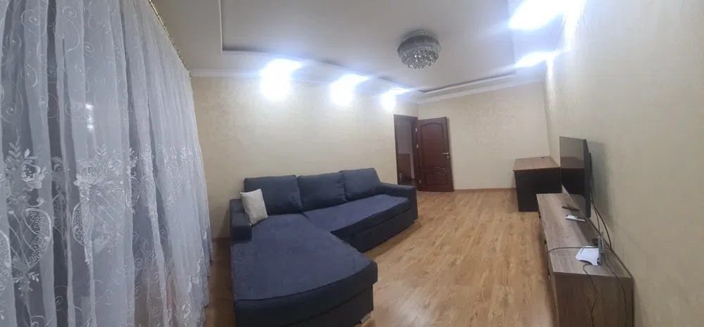 Ижарага квартира  Алайскийда 2 хонали , ремонт, мебель техника билан