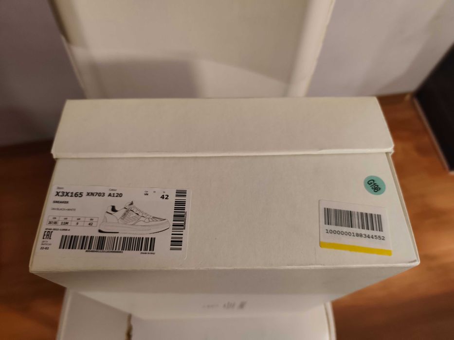 Дамски спортни обувки Armani Exchange