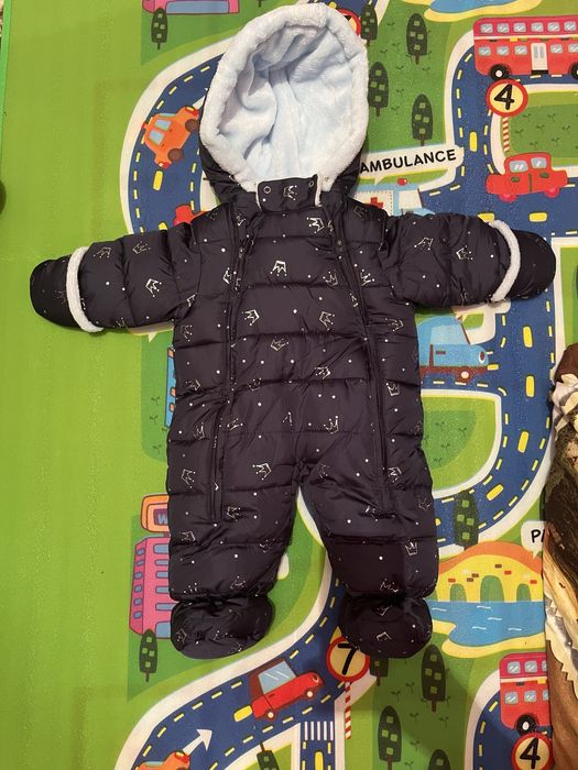 Продам детский комбинезон