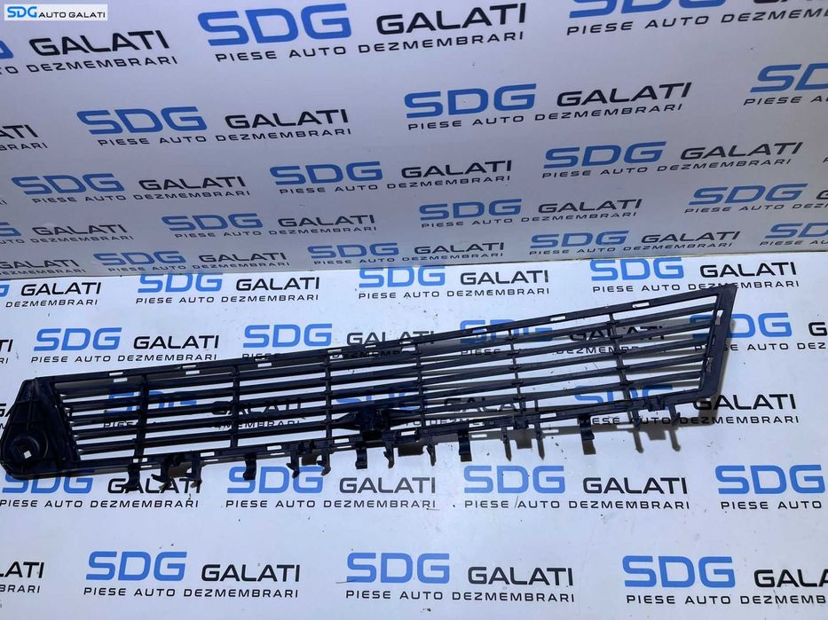 Grila Ornament Central Inferior Spoiler Bara Fata Opel Vectra C Non Facelift 2002 - 2005 Cod 09186126 0551004542 [V0183]