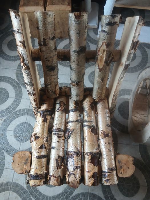 Scaune de lemn de vânzare