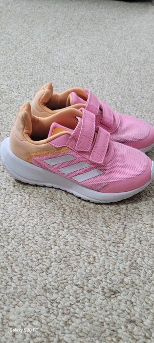 Adidași fete stare buna