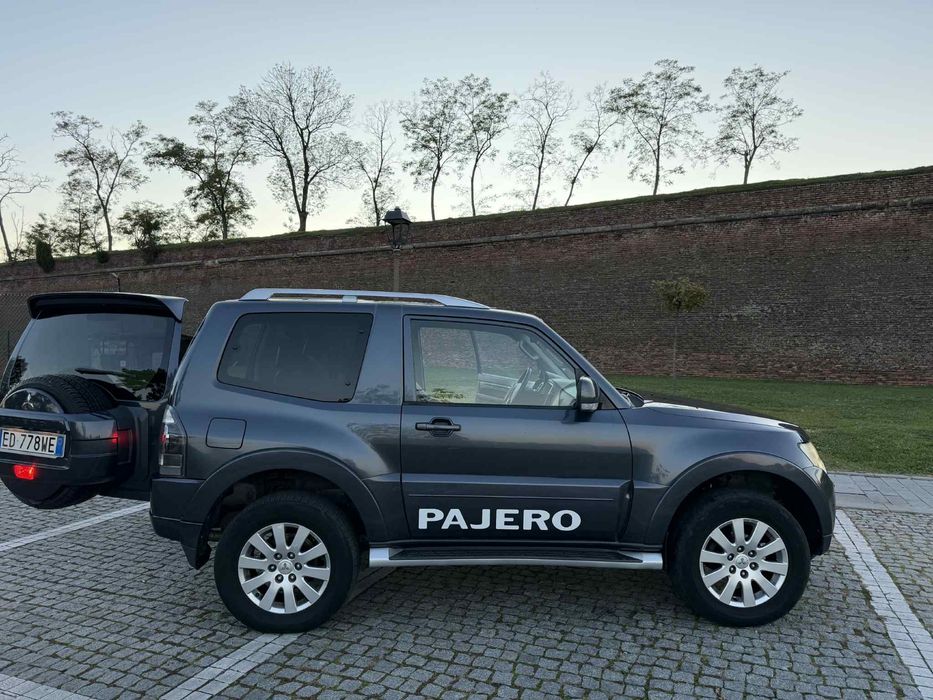 Mitsubishi Pajero import recent fara rugina absolut impecabil !!