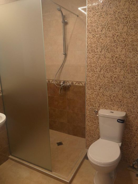 Дава се под наем Тристаен апартамент в Бургас, Славейков - 90 кв.м за 433.5 € - Снимка #4