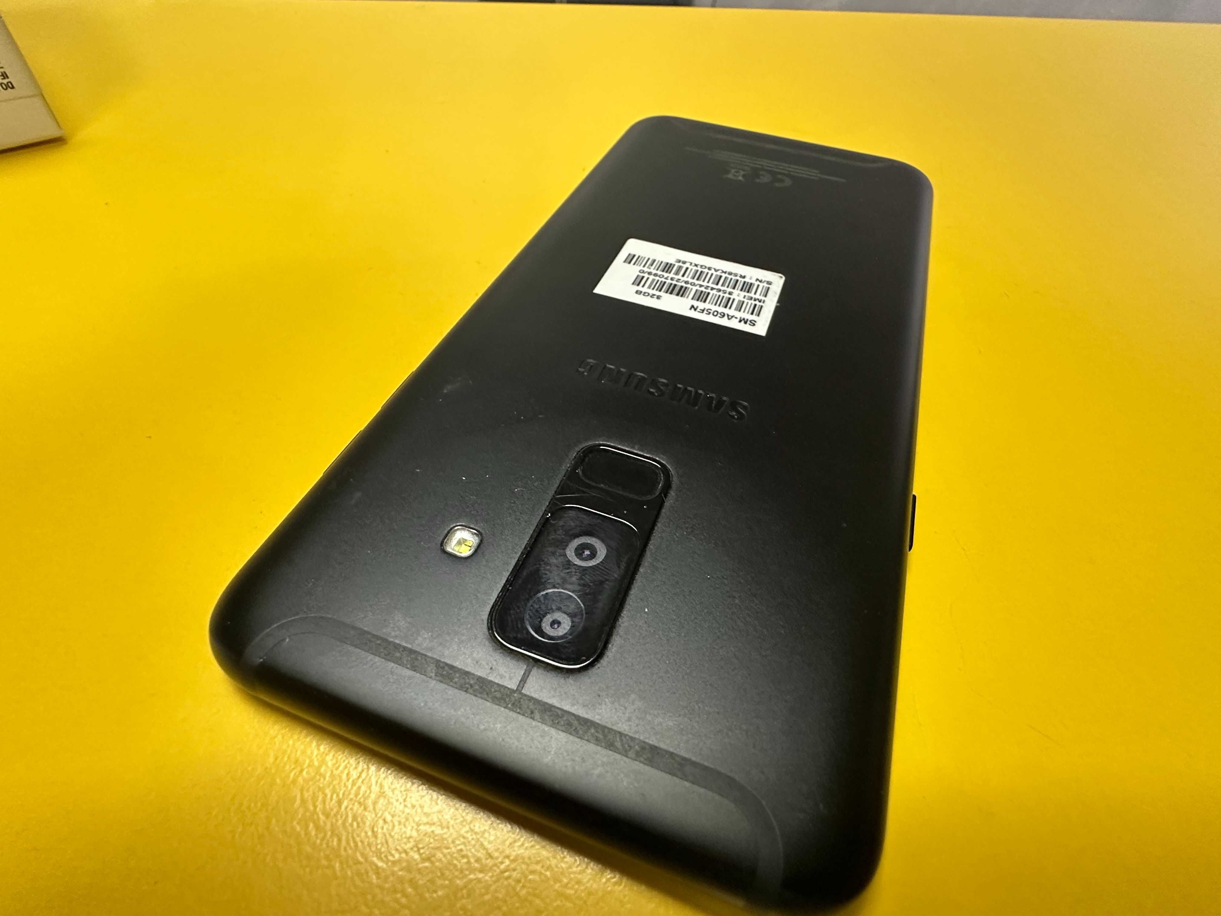 Смартфон Samsung Galaxy A6 Plus