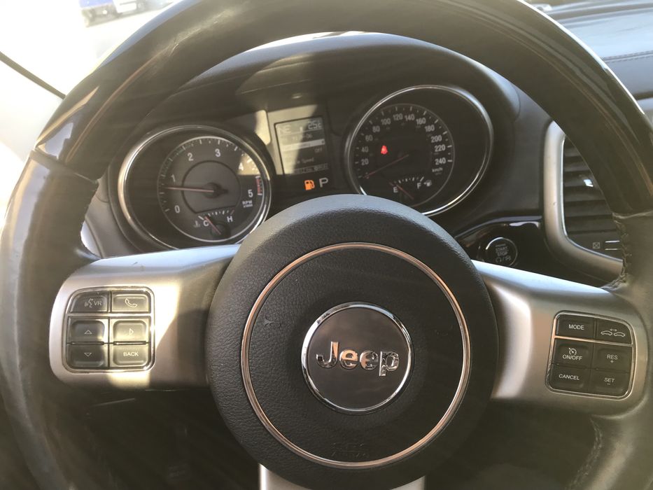 Jeep Grand Cherokee sau schimb cu Mercedes / Bmw +- diferenta