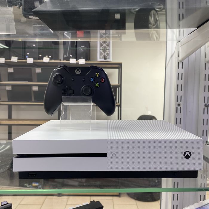 СВ47/ Игровая приставка XBOX ONE S 1TB /SK149414