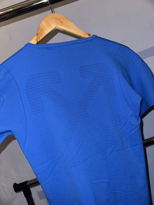 Tricou Off White Azure