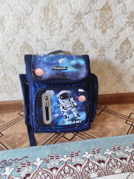 Продам рюкзак школьный