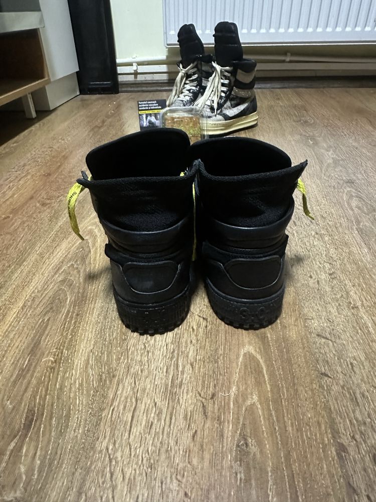 off white court 3.0