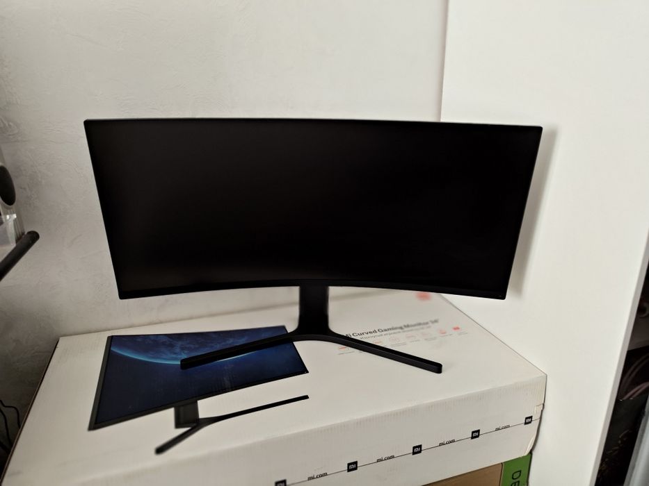 Изогнутый 34" монитор игровой Xiaomi MI curved gaming XMI3444
