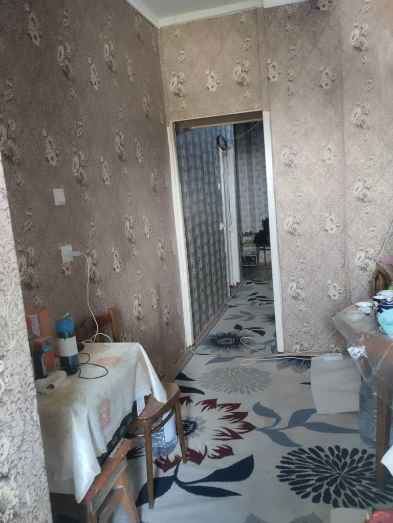 Меняю 2 комнатную квартиру на 3 или4 комнатную квартиру с доплатой.