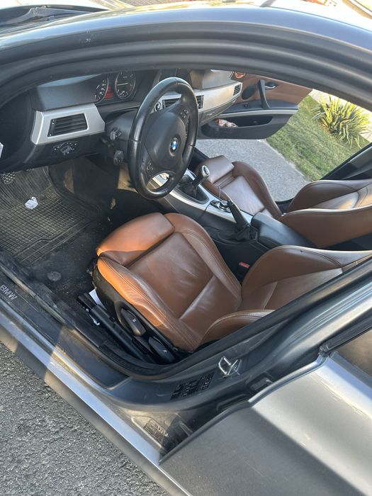 Vând BMW e91 320D 143CP
