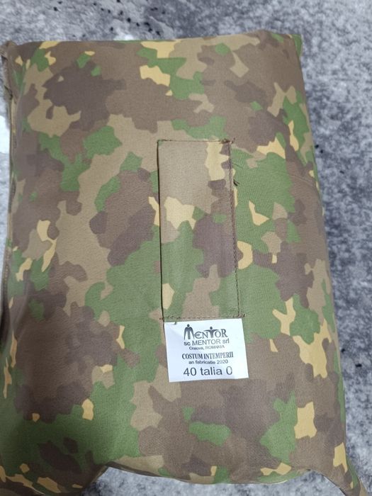 Costum intemperii combat