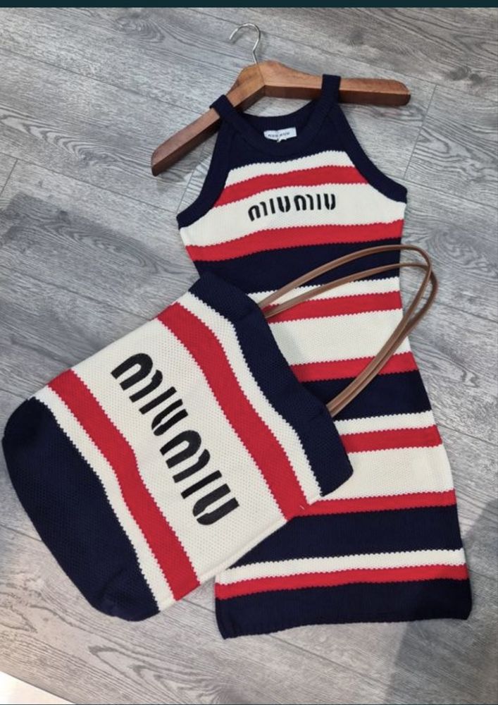 Сет Чанта и рокля miu miu